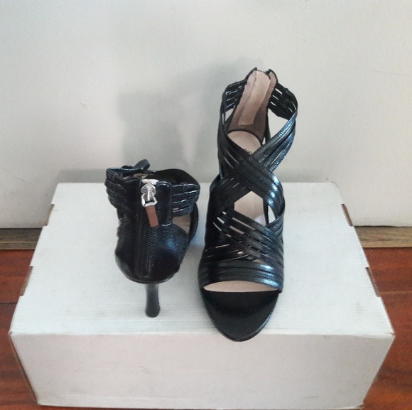 Gabriella Rocha - Picture 2 of 4